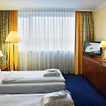 H4 City, Trademark Collection By Wyndham