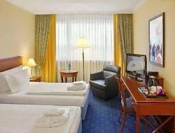 H4 City, Trademark Collection By Wyndham Hotel