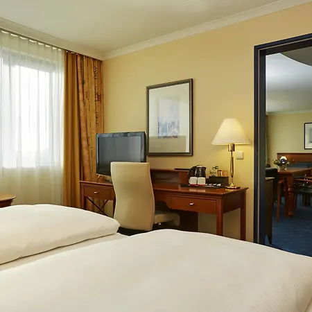 H4 City, Trademark Collection By Wyndham *