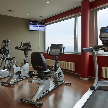 H4 City, Trademark Collection By Wyndham Hotel *