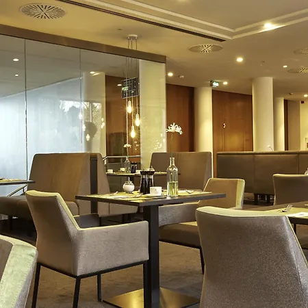 Hotel H4 City, Trademark Collection By Wyndham *