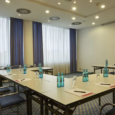 Hotel H4 City, Trademark Collection By Wyndham *