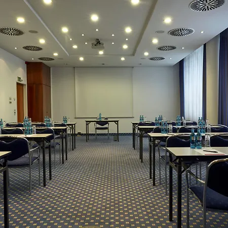 Hotel H4 City, Trademark Collection By Wyndham *