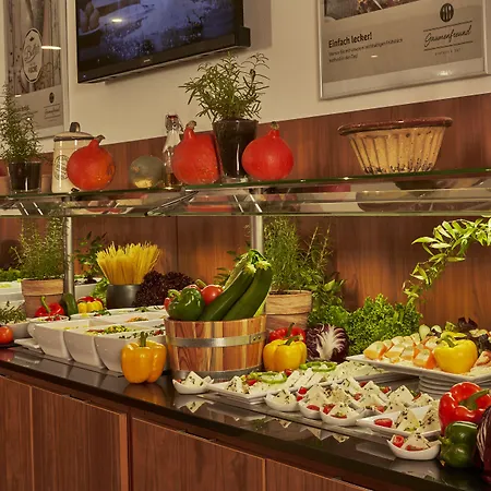 Hotel H4 City, Trademark Collection By Wyndham