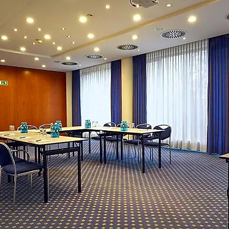 מלון H4 City, Trademark Collection By Wyndham קאסל