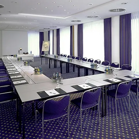 H4 City, Trademark Collection By Wyndham Hotel Kassel