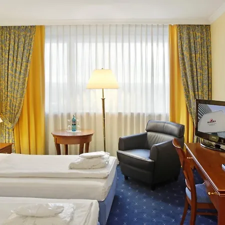 H4 City, Trademark Collection By Wyndham Hotel