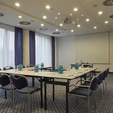 H4 City, Trademark Collection By Wyndham Kassel