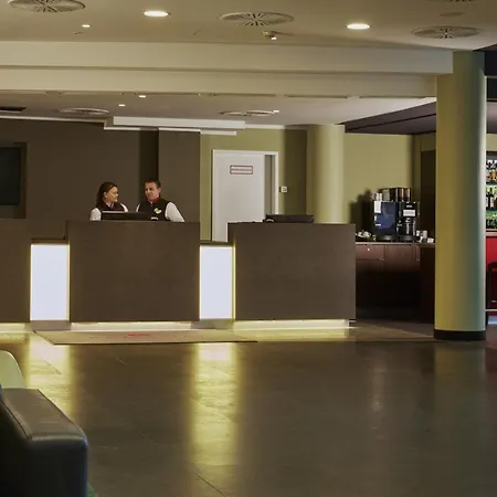 H4 City, Trademark Collection By Wyndham Hotel