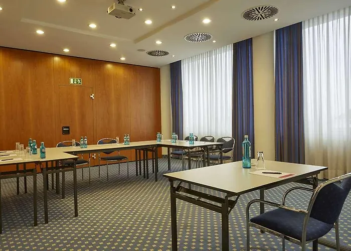 H4 City, Trademark Collection By Wyndham