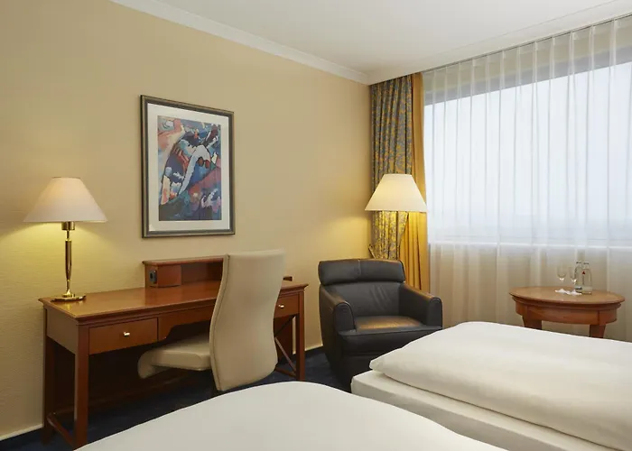 H4 City, Trademark Collection By Wyndham Отель