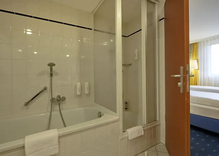 H4 City, Trademark Collection By Wyndham Hotel Kassel