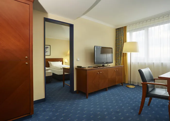 H4 City, Trademark Collection By Wyndham Hotel