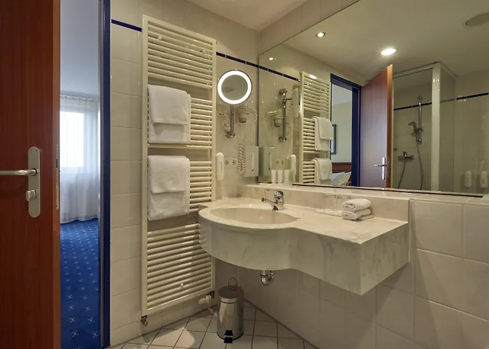 Hotel H4 City, Trademark Collection By Wyndham *