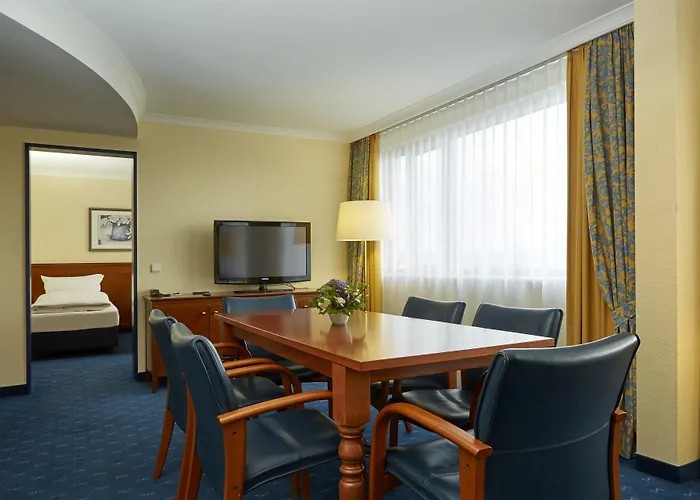 H4 City, Trademark Collection By Wyndham Hotel Kassel