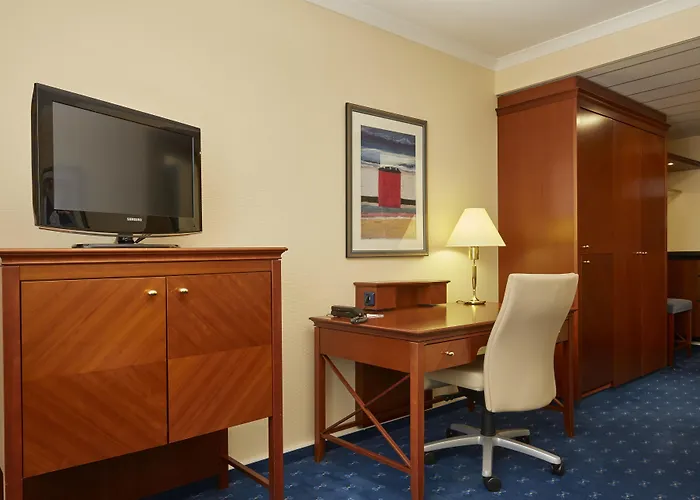 H4 City, Trademark Collection By Wyndham Kassel