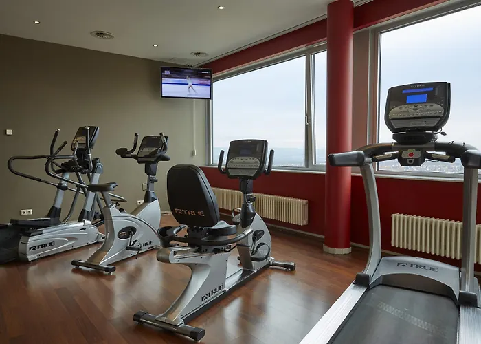 H4 City, Trademark Collection By Wyndham Hotel *