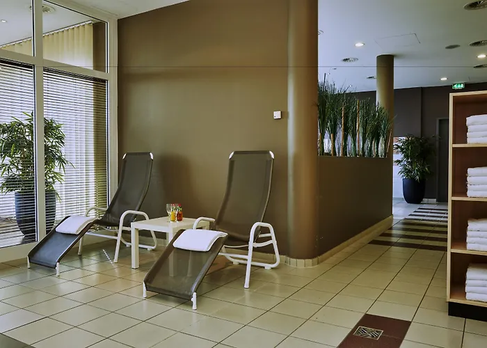 H4 City, Trademark Collection By Wyndham