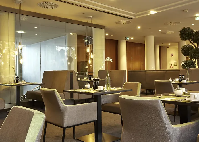 Hotel H4 City, Trademark Collection By Wyndham *