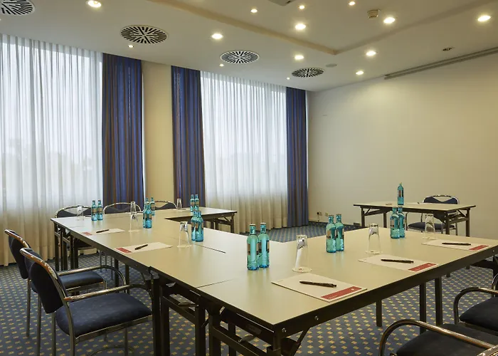 Hotel H4 City, Trademark Collection By Wyndham *