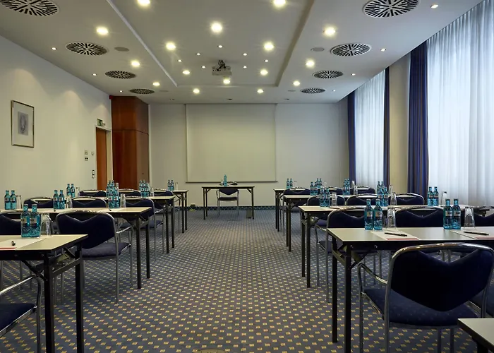 Hotel H4 City, Trademark Collection By Wyndham *