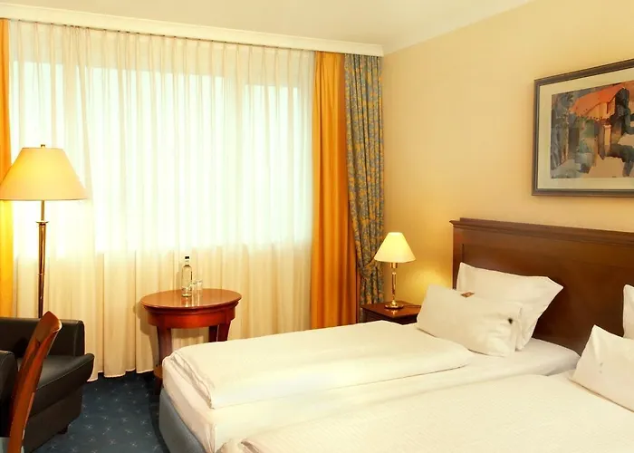 H4 City, Trademark Collection By Wyndham Hotel *