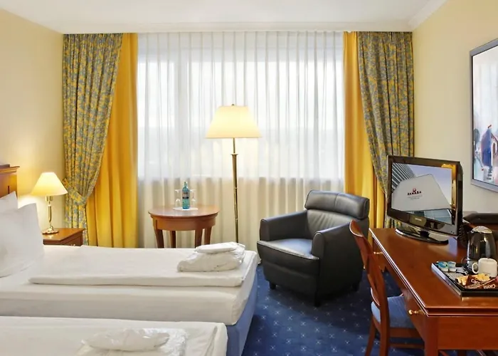 H4 City, Trademark Collection By Wyndham Hotel