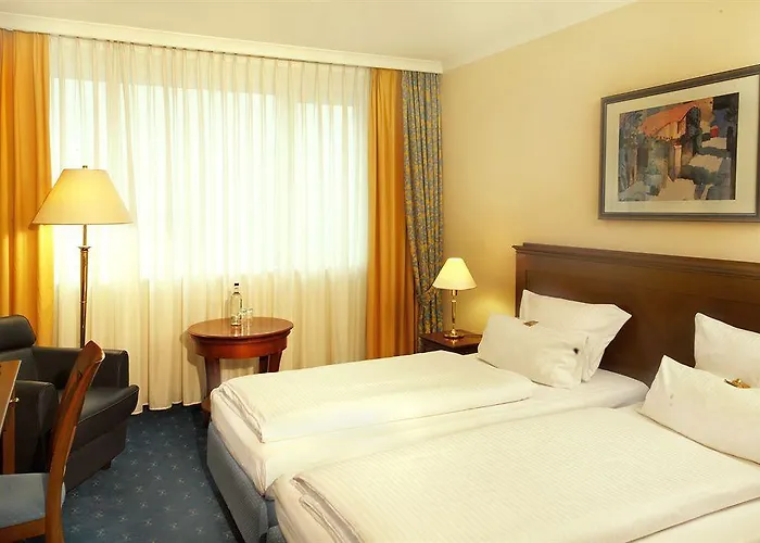 H4 City, Trademark Collection By Wyndham Hotel *