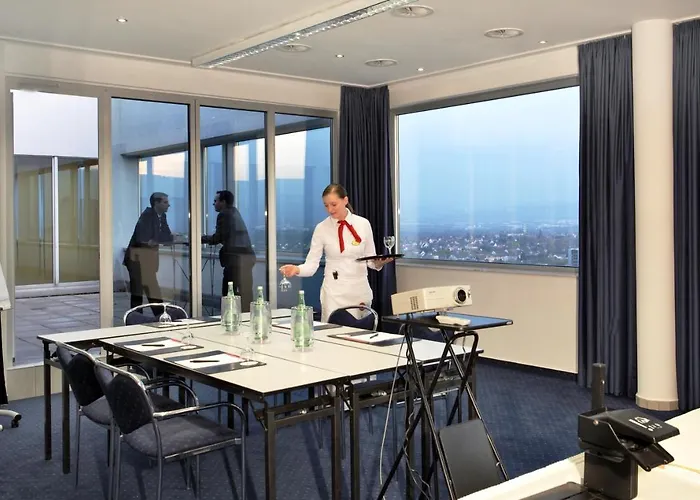 Hotel H4 City, Trademark Collection By Wyndham